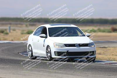 media/Sep-20-2025-Extreme Speed (Sat) [[1fcc23683c]]/Blue (Low Intermediate)/Session 2 (Sunrise)/